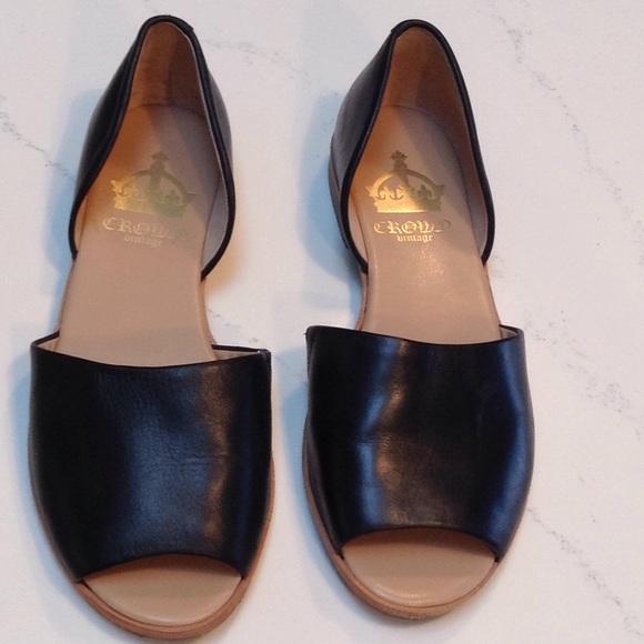 Chic black flats sz 7 very good condition - Picture 1 of 4